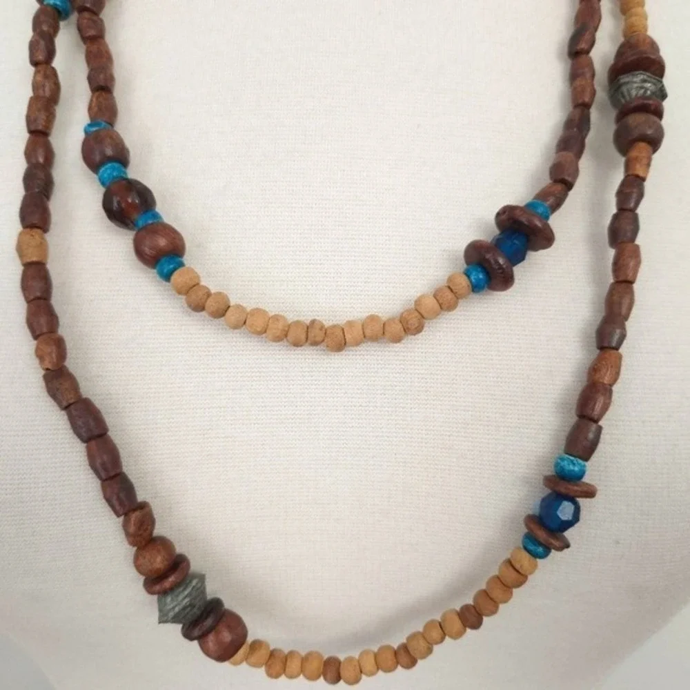 Wood‎ & Blue Beaded 28